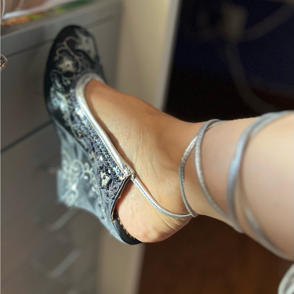 Naughty Monkey beaded shoes size 6 - Picture 7 of 9